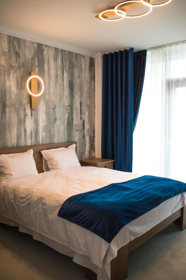 Hotel Angel Sofia Fălticeni エクステリア 写真