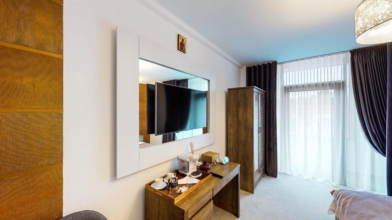 Hotel Angel Sofia Fălticeni エクステリア 写真