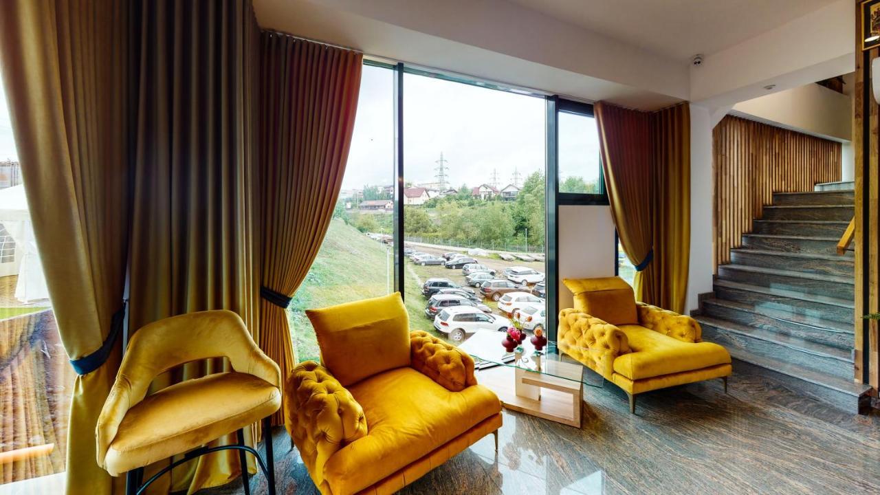 Hotel Angel Sofia Fălticeni エクステリア 写真