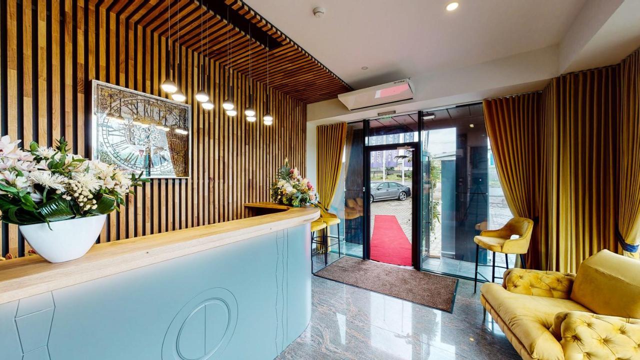 Hotel Angel Sofia Fălticeni エクステリア 写真