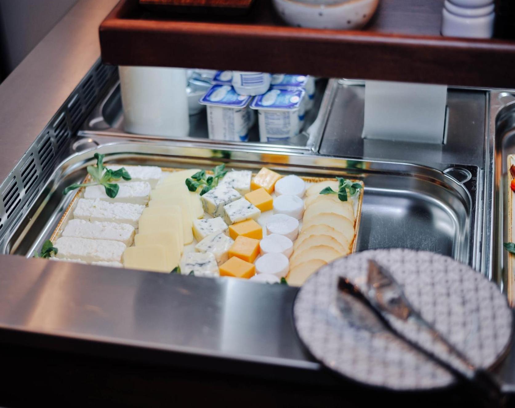 Hotel Angel Sofia Fălticeni エクステリア 写真